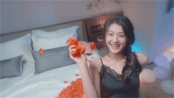 �군�ұ���Ů��Χ����Ϸ