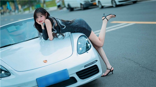 �군�ұ���Ů��Χ��ǰ�����°����� v1.13.10.1410